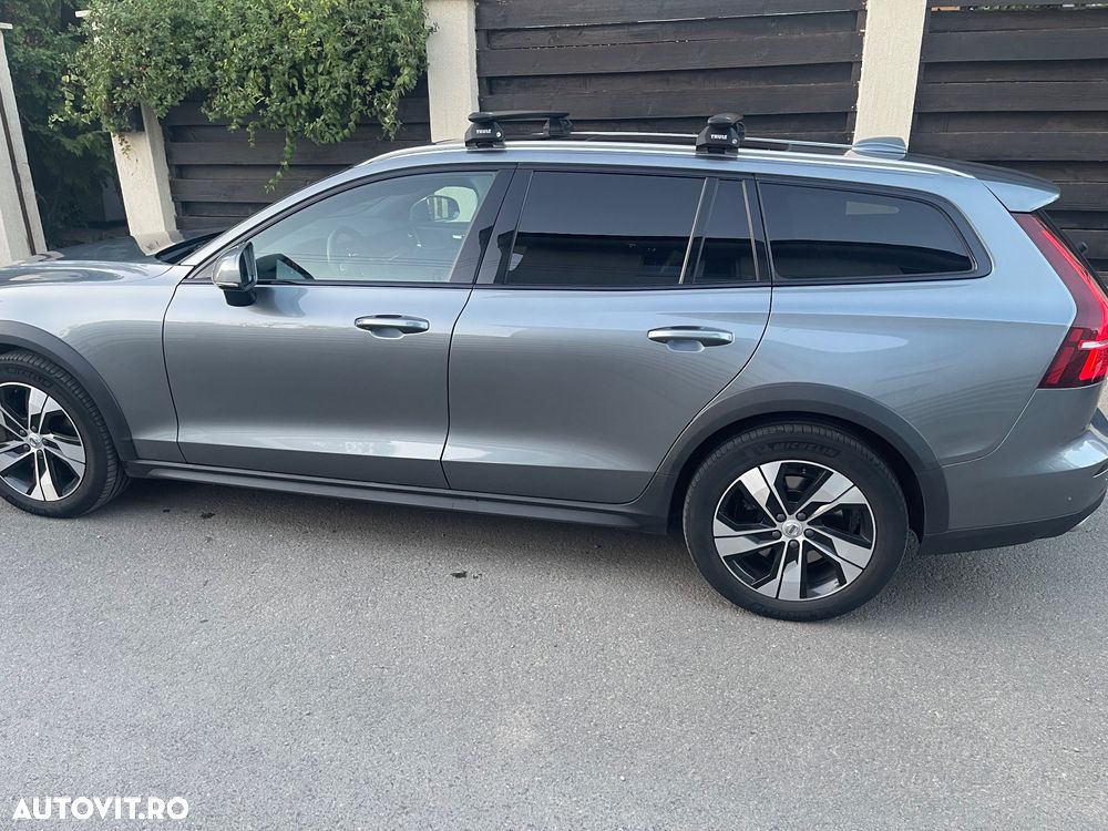 Volvo V60 Cross Country B4 D AWD Geartronic Pro - 4