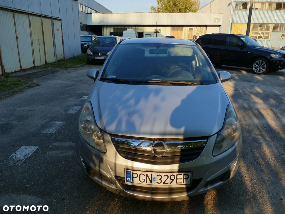 Opel Corsa 1.2 16V Cosmo - 7