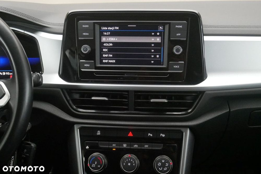 Volkswagen T-Roc - 10