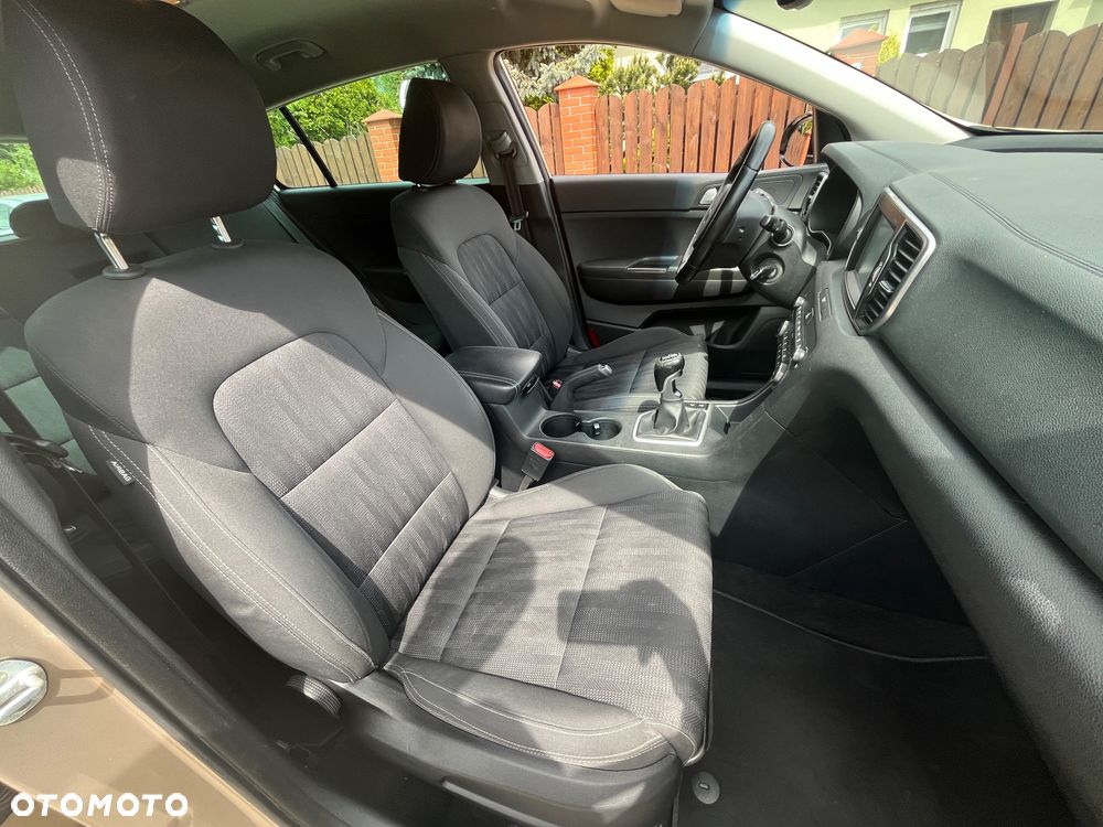 Kia Sportage 1.6 GDI 2WD SPIRIT - 6