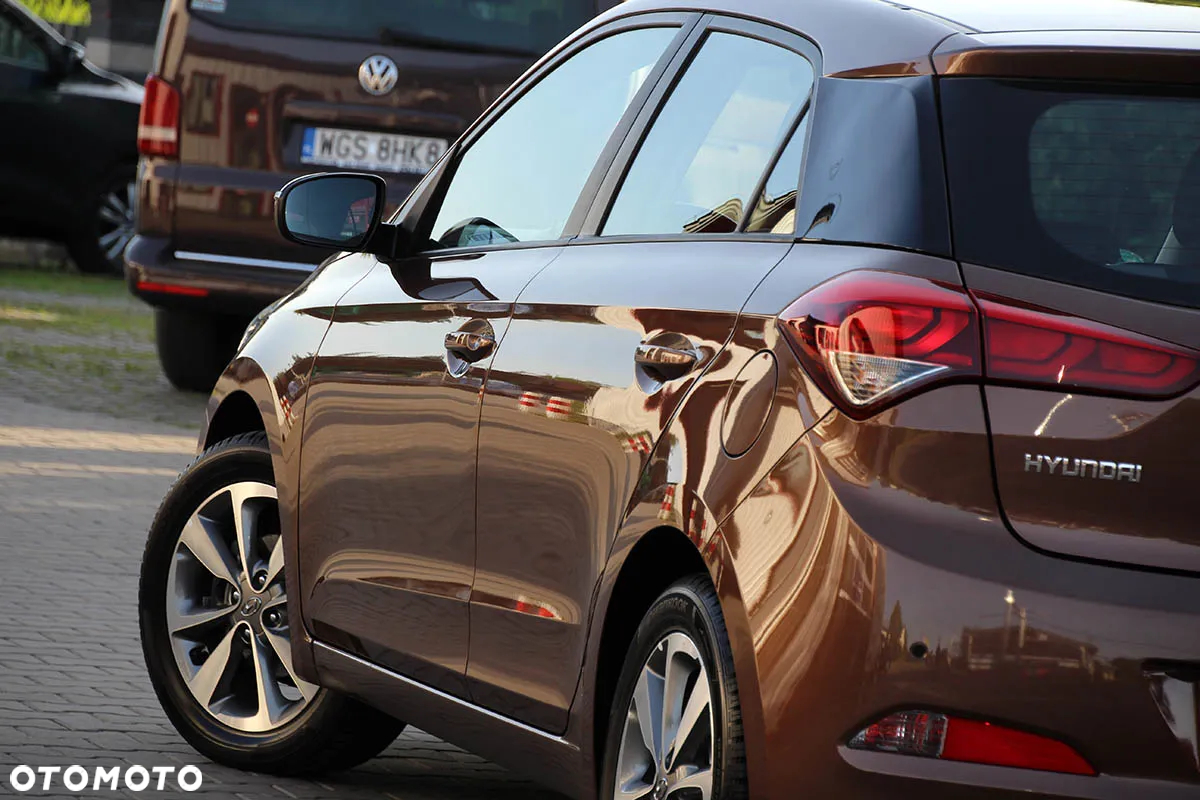 Hyundai i20 1.2 YES Gold - 17