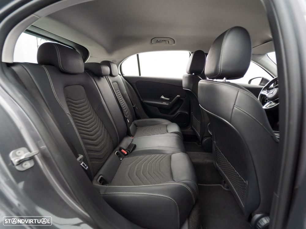 Mercedes-Benz A 250 e - 37