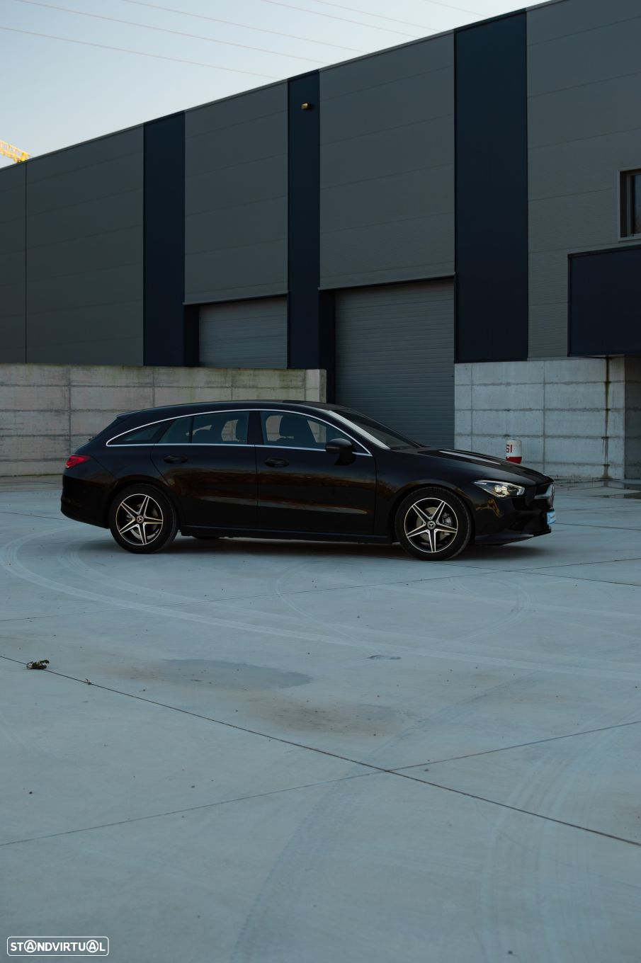 Mercedes-Benz CLA 180 - 50
