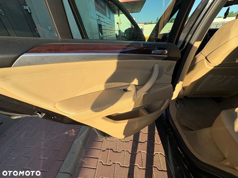 BMW X5 3.5d xDrive - 10