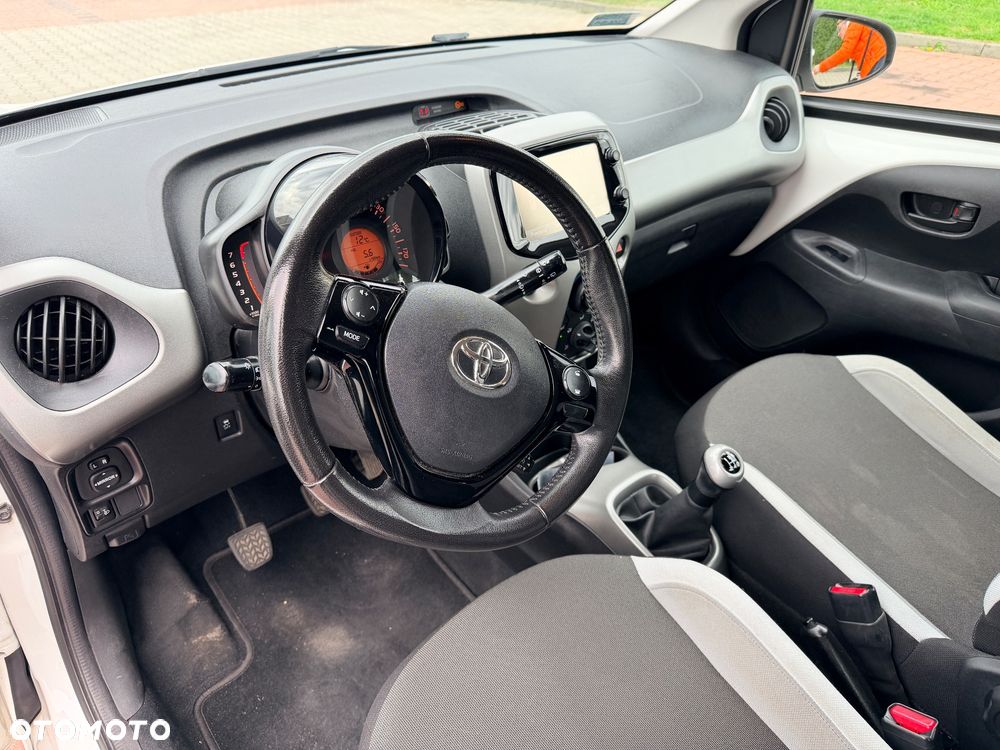 Toyota Aygo 1.0 VVT-i Sprint EU6 - 9