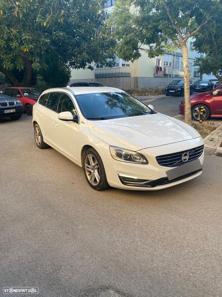 Volvo V60 2.4 D6 Summum AWD Phev - 16