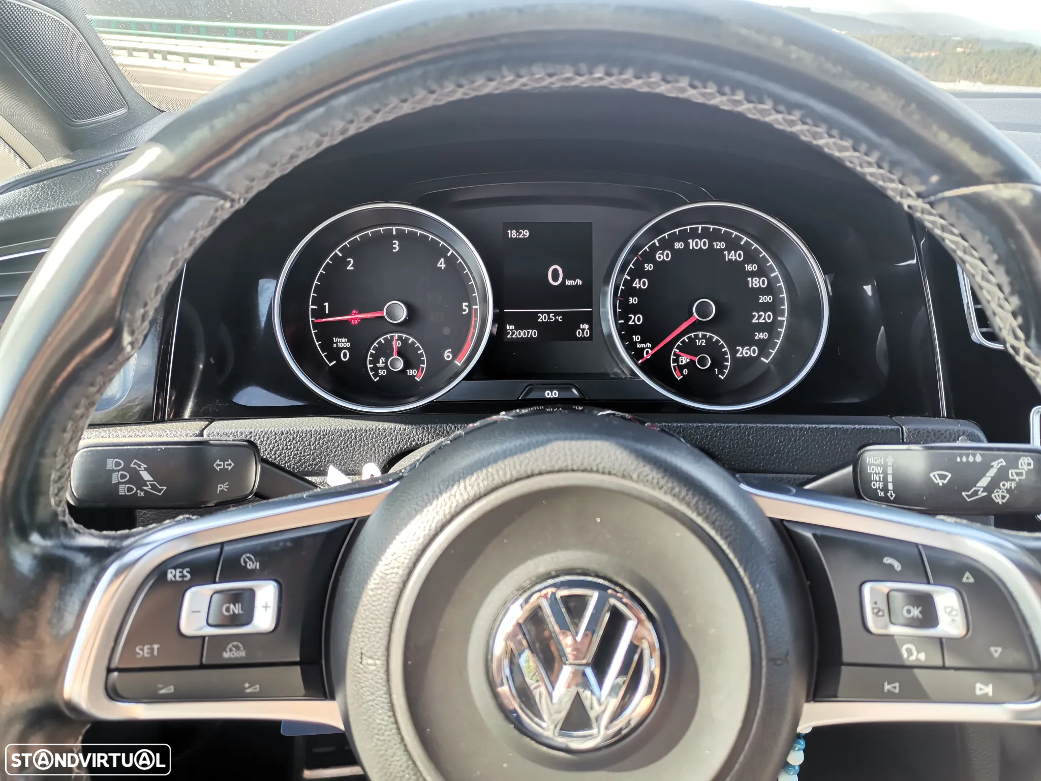 VW Golf 1.6 TDi Confortline - 19