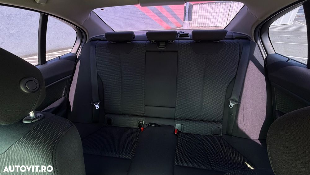 BMW Seria 3 320d - 8