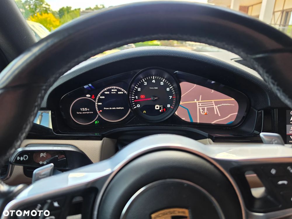 Porsche Cayenne Platinum Edition - 14