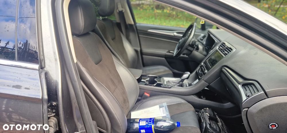 Ford Mondeo 2.0 TDCi Titanium PowerShift - 12