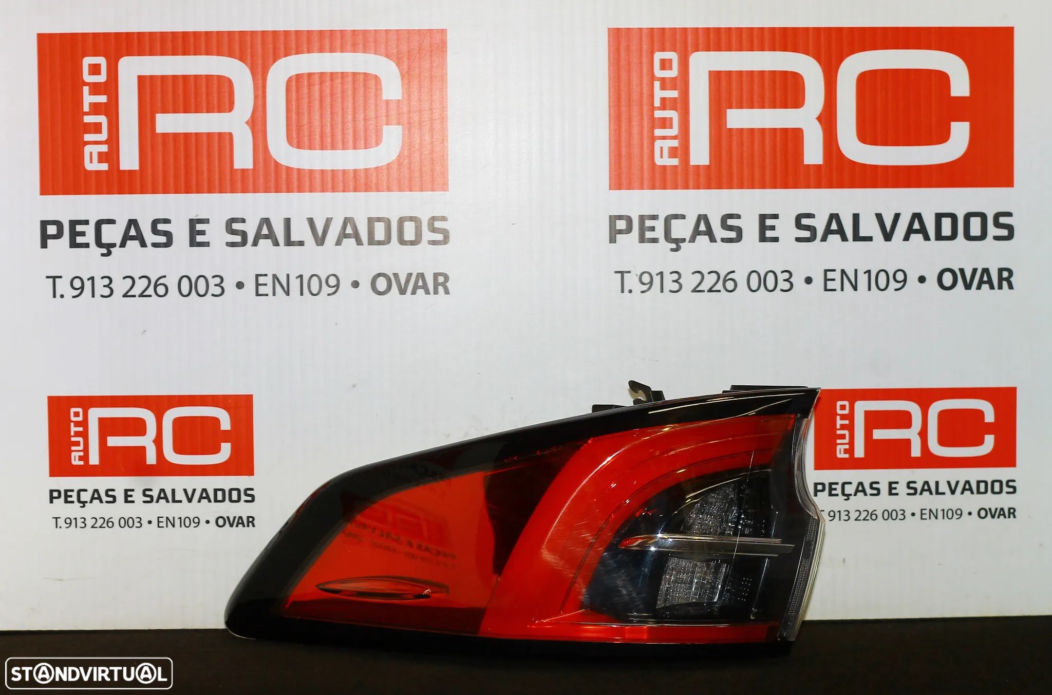 FAROLIM DIREITO TOYOTA COROLLA SW 2019 - 1