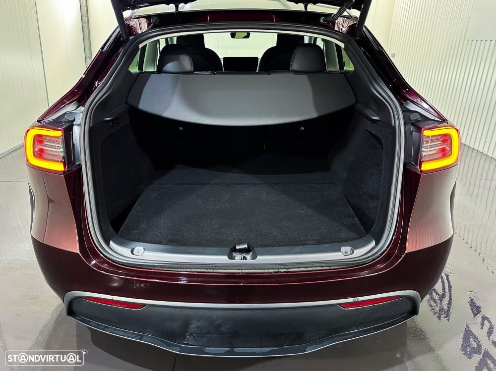 Tesla Model Y Standard - 53