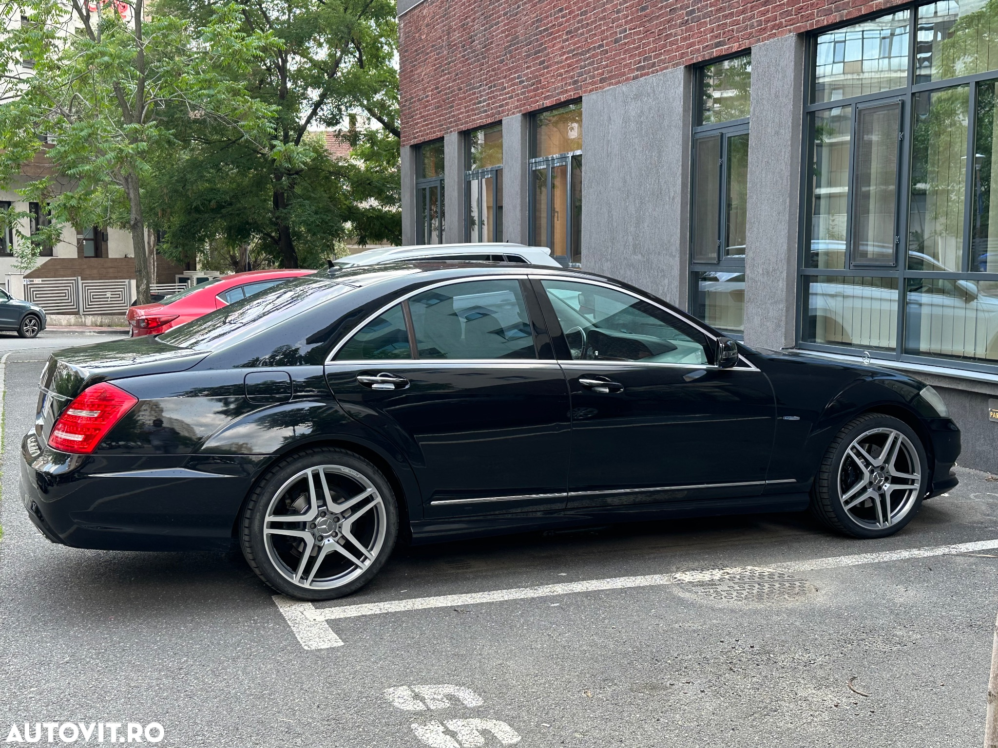 Mercedes-Benz S 350 (BlueTEC) d 4Matic 7G-TRONIC - 3