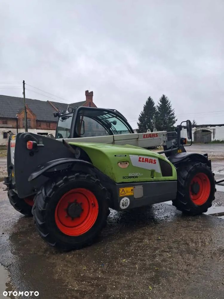 Claas Scorpion 6030 - 3