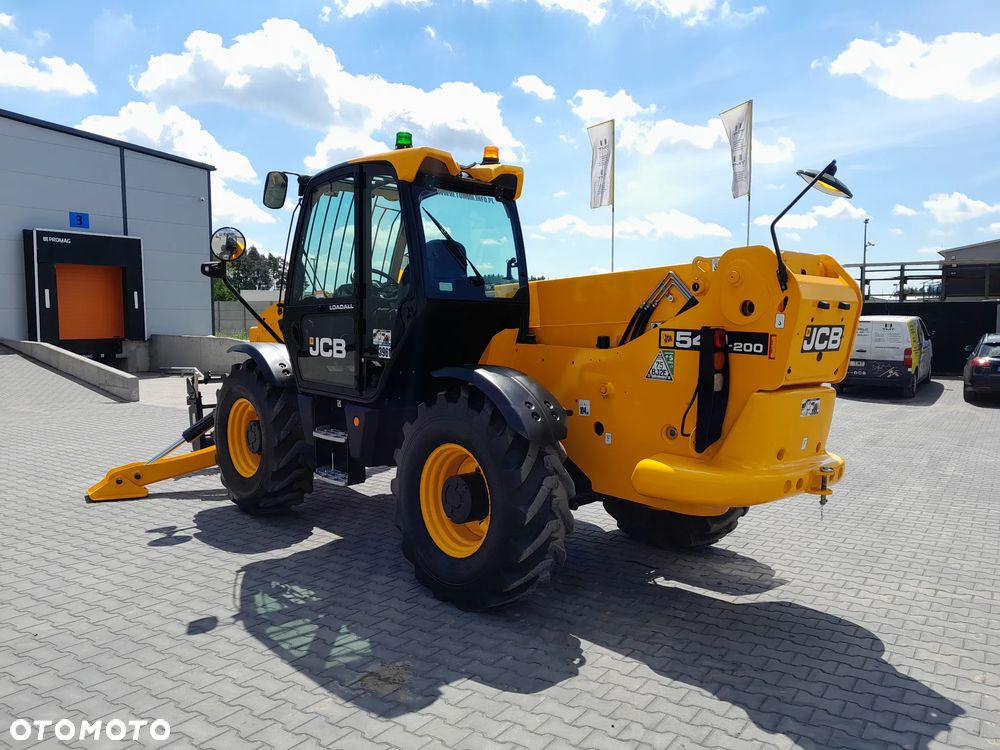 JCB 540-200 2023r - 7