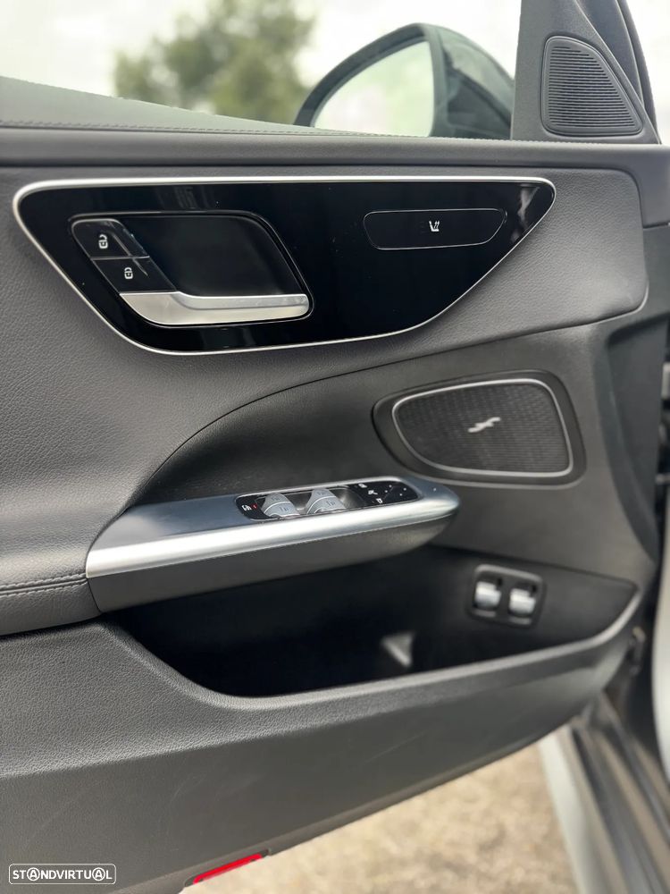 Mercedes-Benz C 300 e T 9G-TRONIC AMG Line Advanced - 26