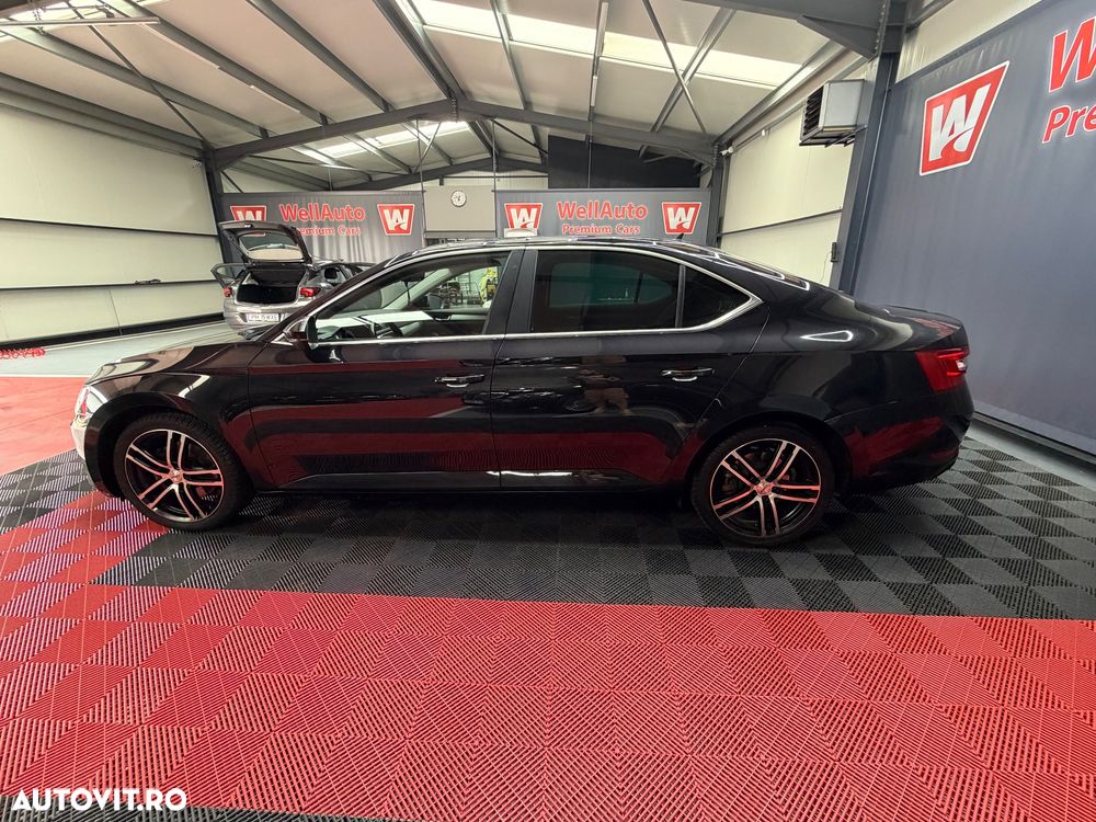 Skoda Superb 2.0 TDI DSG Style - 7