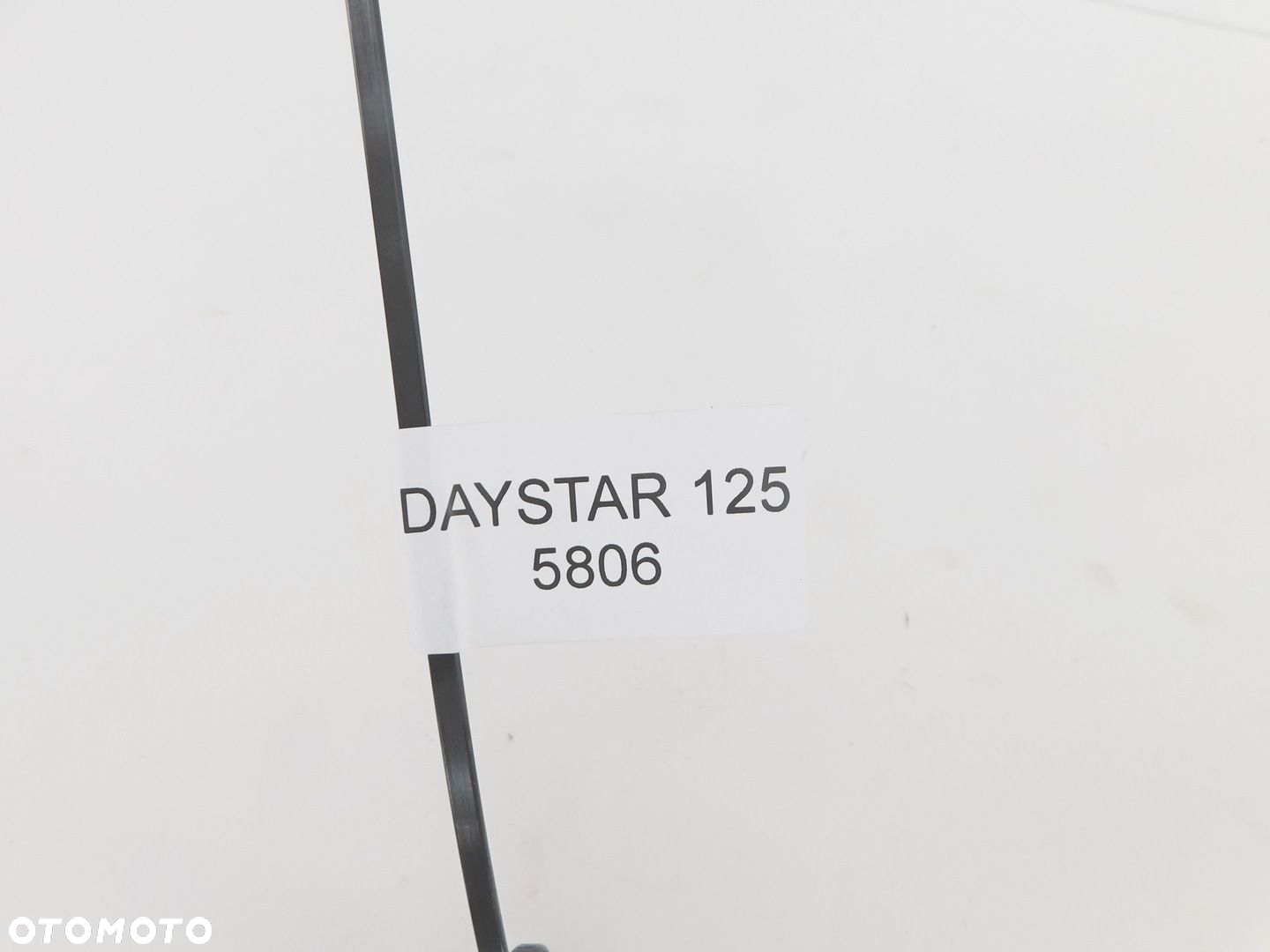 DAELIM DAYSTAR 125I CHŁODNICA OLEJU - 8