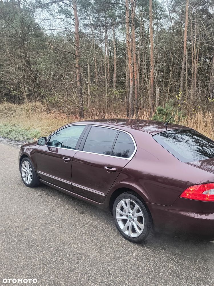 Skoda Superb 1.8 TSI DSG Active - 5