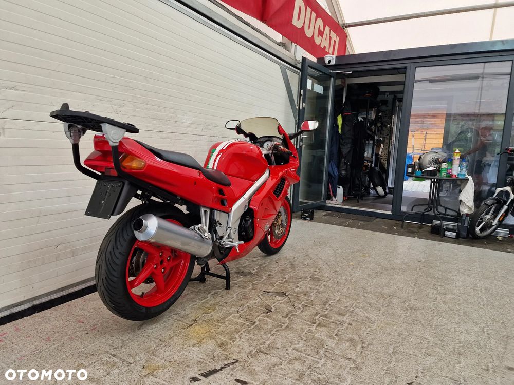 Honda VFR - 21