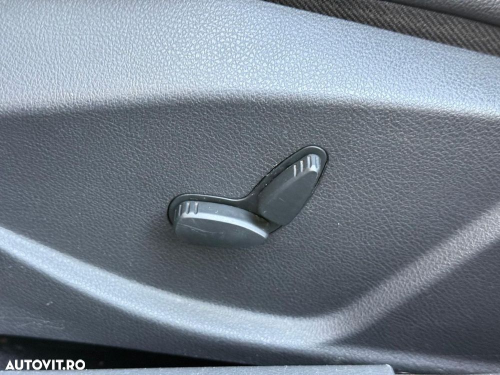 Ford Focus - 12