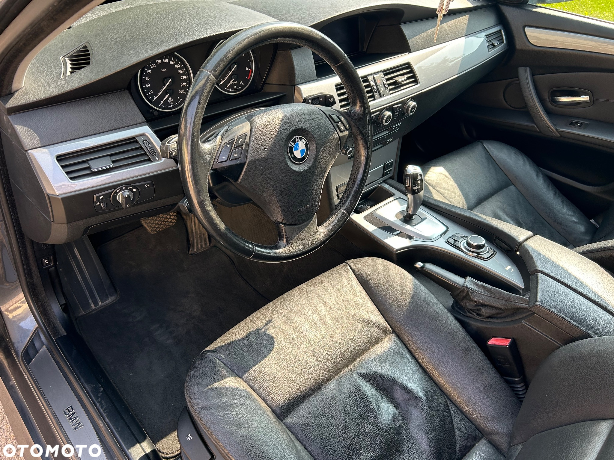 BMW Seria 5 525d Touring Edition Exclusive - 9