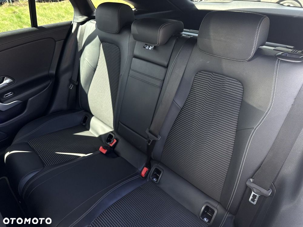 Mercedes-Benz CLA - 29