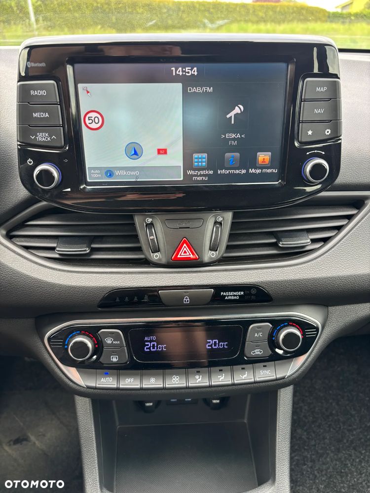 Hyundai i30 blue Kombi 1.6 CRDi Passion - 21