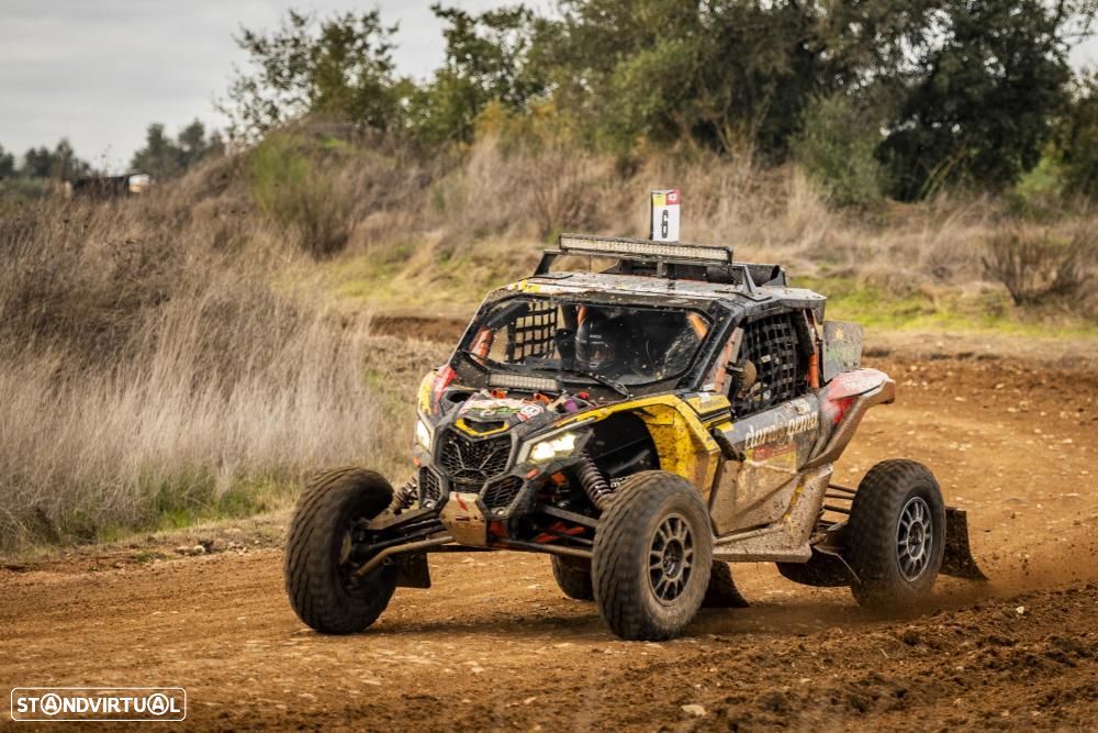 Can-Am Maverick X3 South Racing - 1