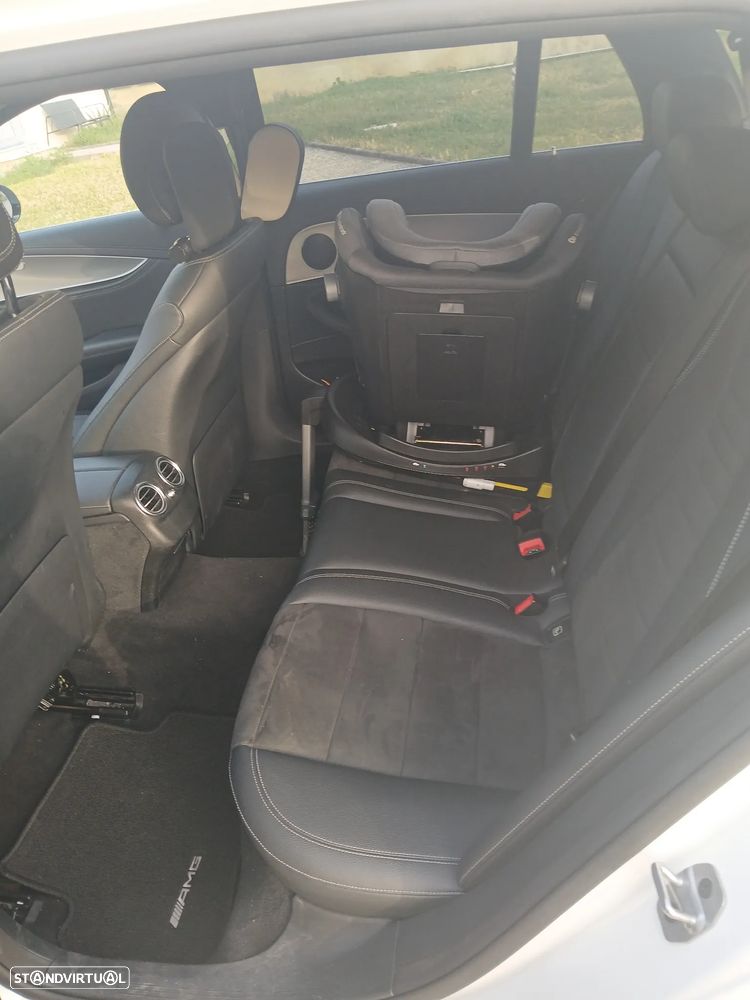 Mercedes-Benz E 220 d AMG 7L - 9