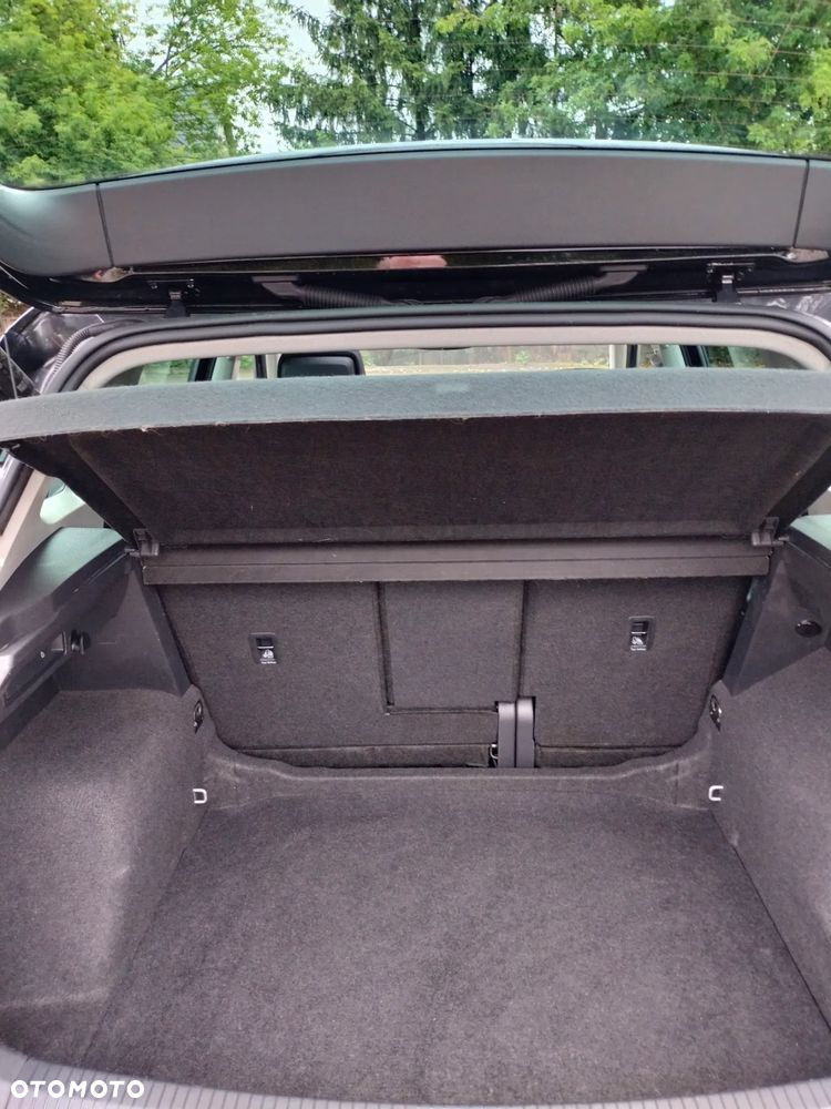 Volkswagen Tiguan 2.0 TDI Elegance DSG - 23