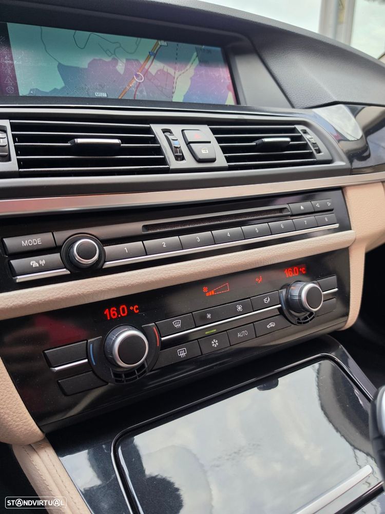 BMW 525 d Auto - 48