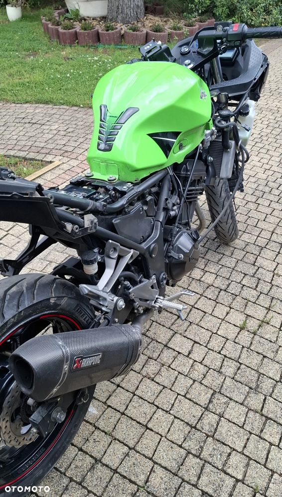 Kawasaki Ninja 300 ABS - 17