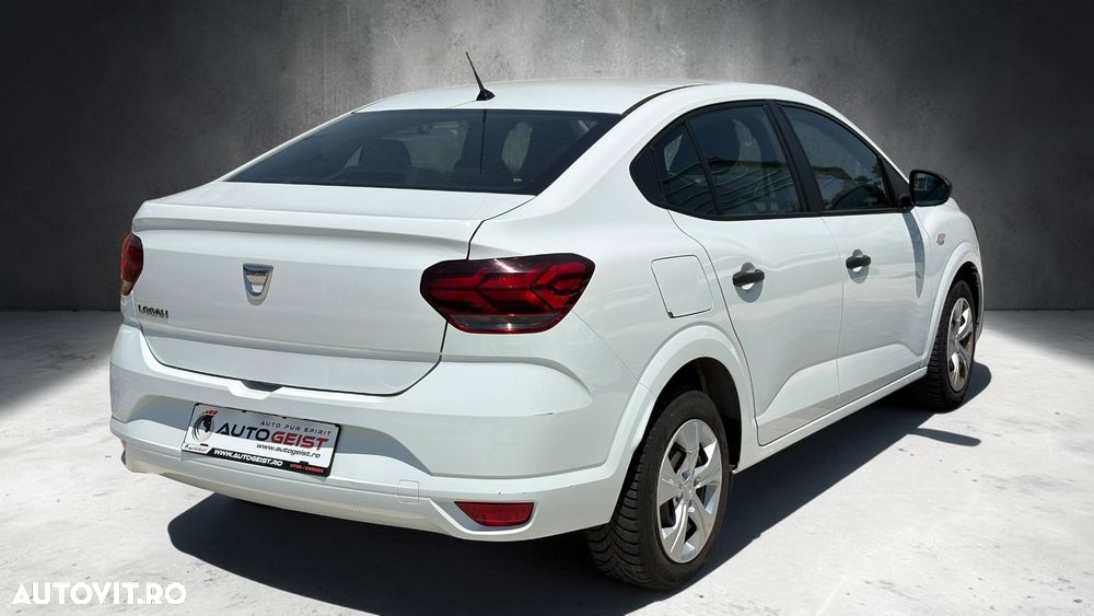 Dacia Logan TCe 90 MT5 Essential - 8