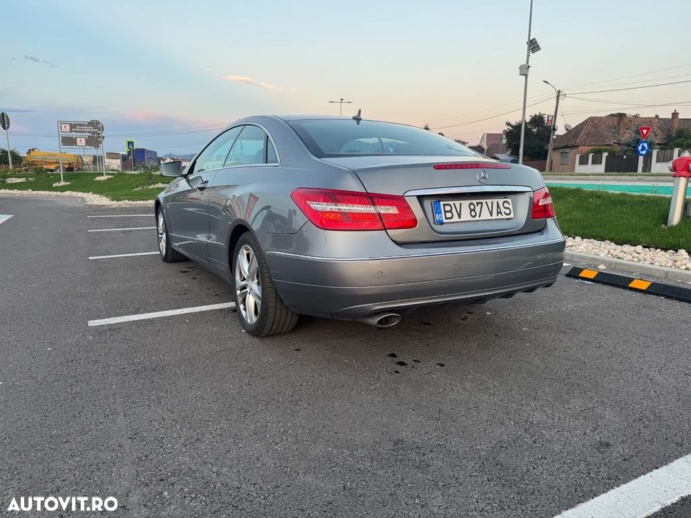 Mercedes-Benz E 220 CDI DPF BlueEFFICIENCY Automatik Avantgarde - 4