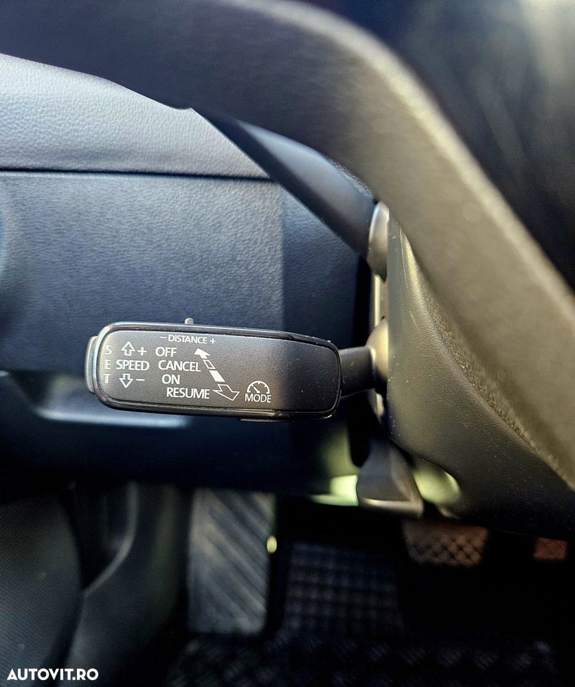 Skoda Octavia 1.6 TDI DSG Style - 10