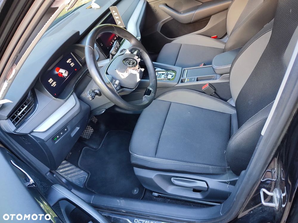 Skoda Octavia 2.0 TDI DSG Exclusive Plus - 15