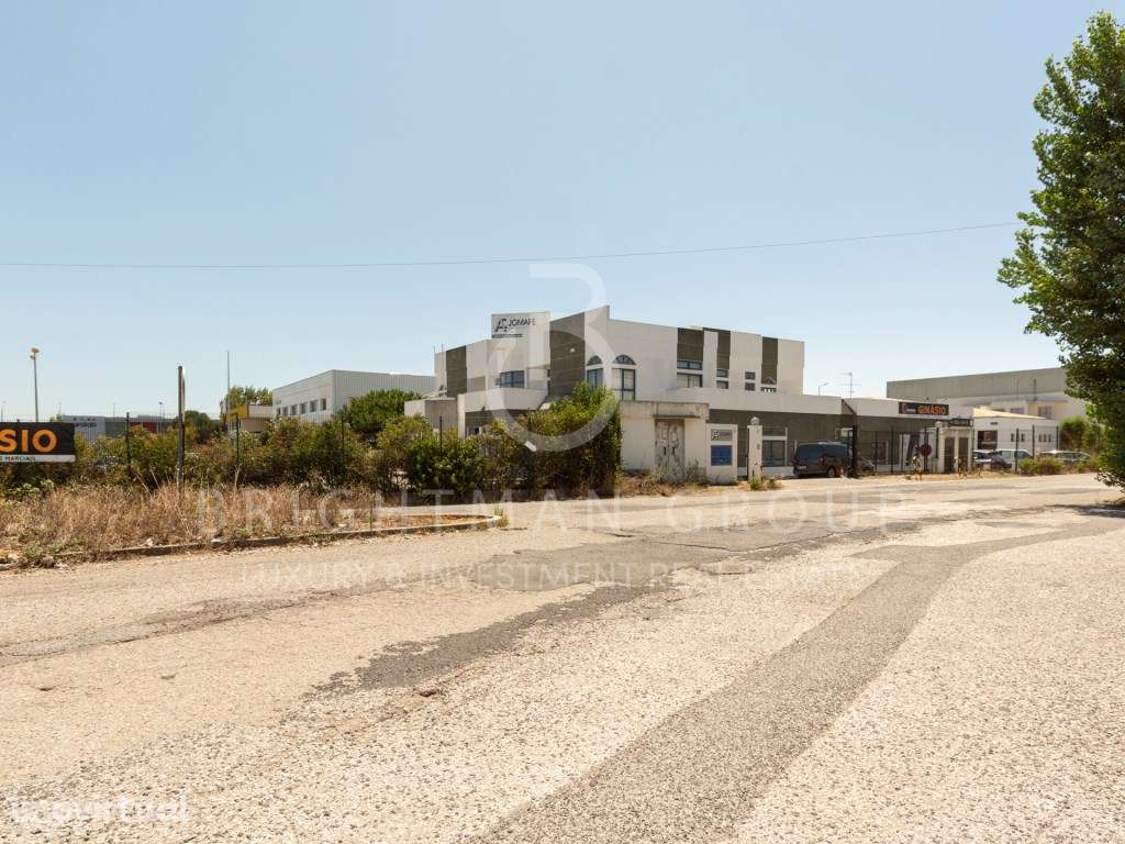 Prédio Comercial, com estacionamento, Rio de Mouro, Sintra - Grande imagem: 5/30