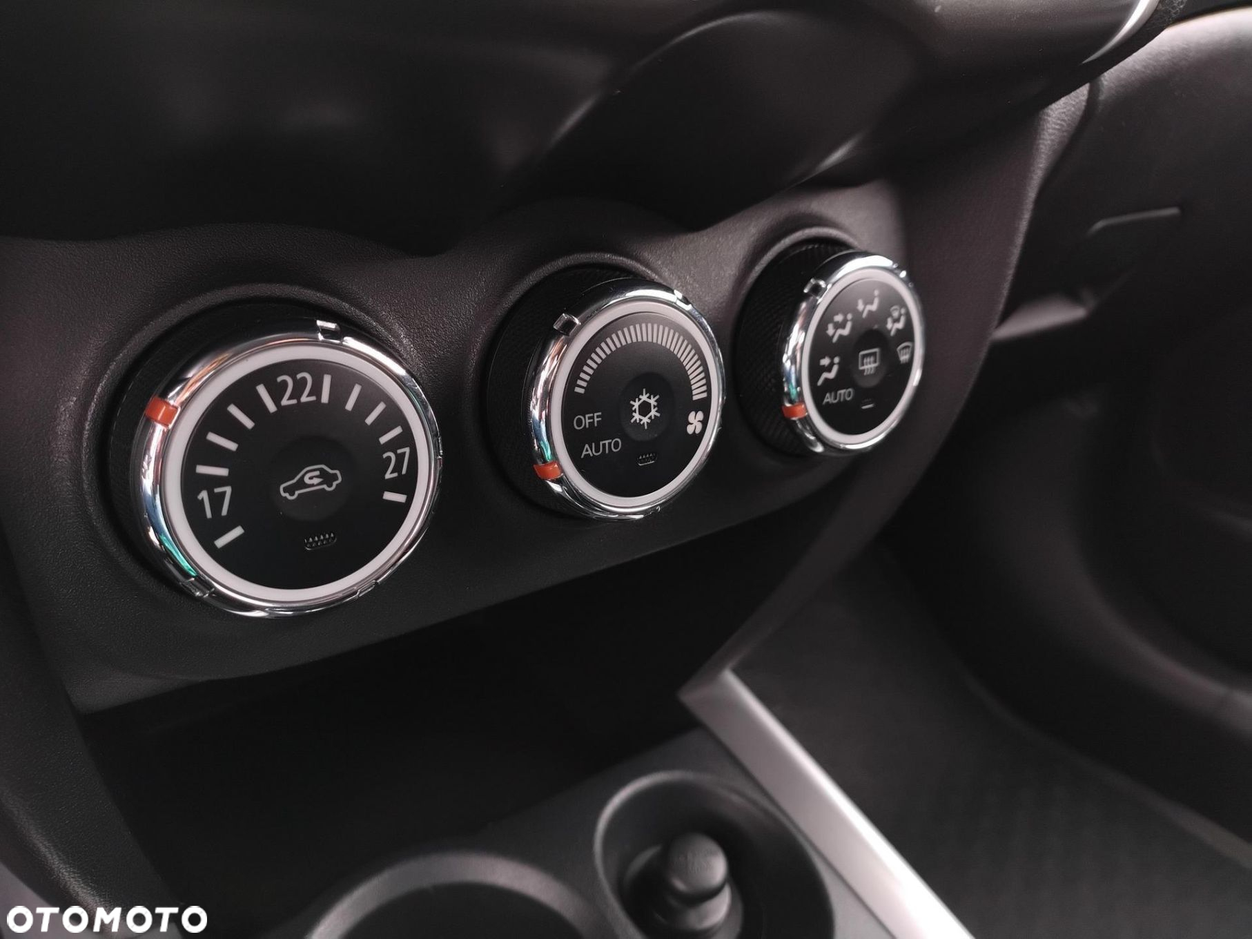 Mitsubishi ASX 1.6 Intense - 16