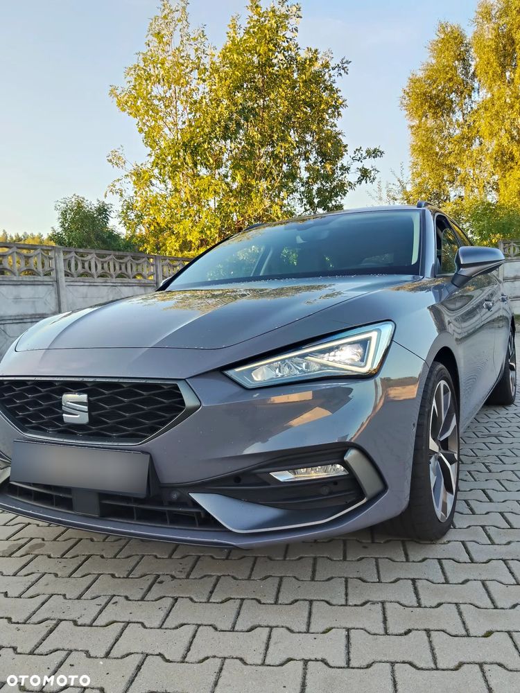Seat Leon Sportstourer 2.0 TDI FR DSG - 1