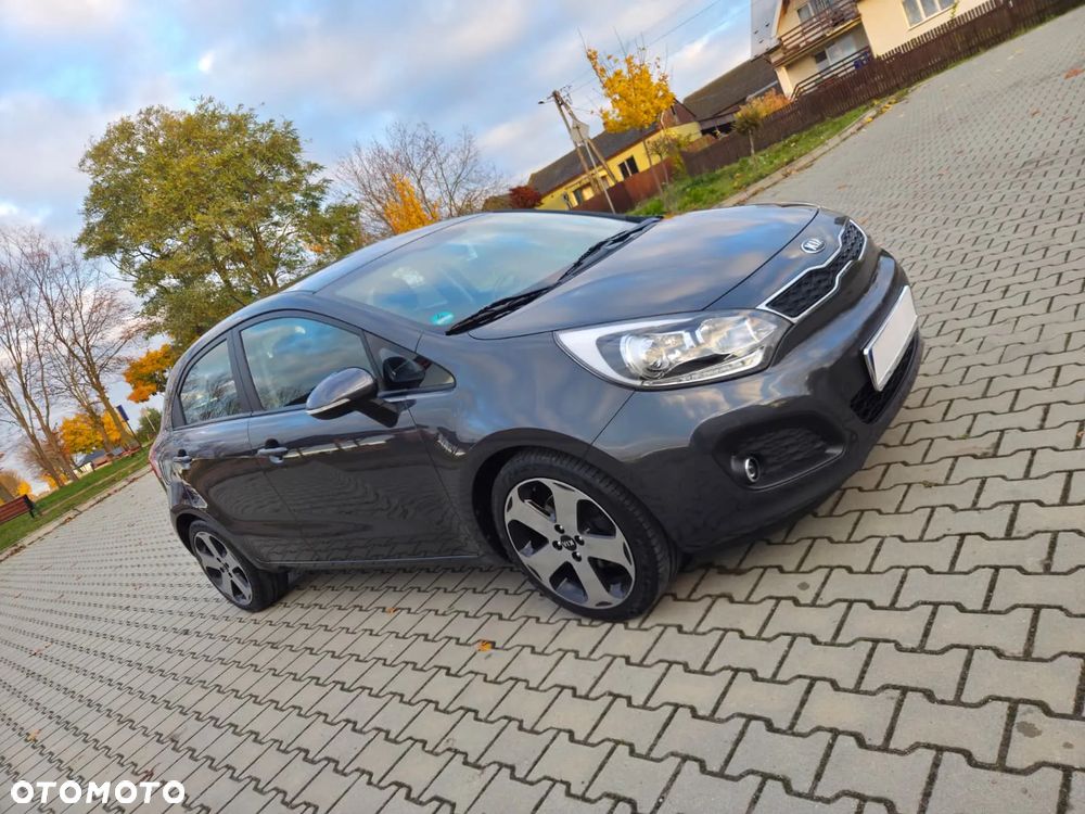 Kia Rio 1.4 L - 3