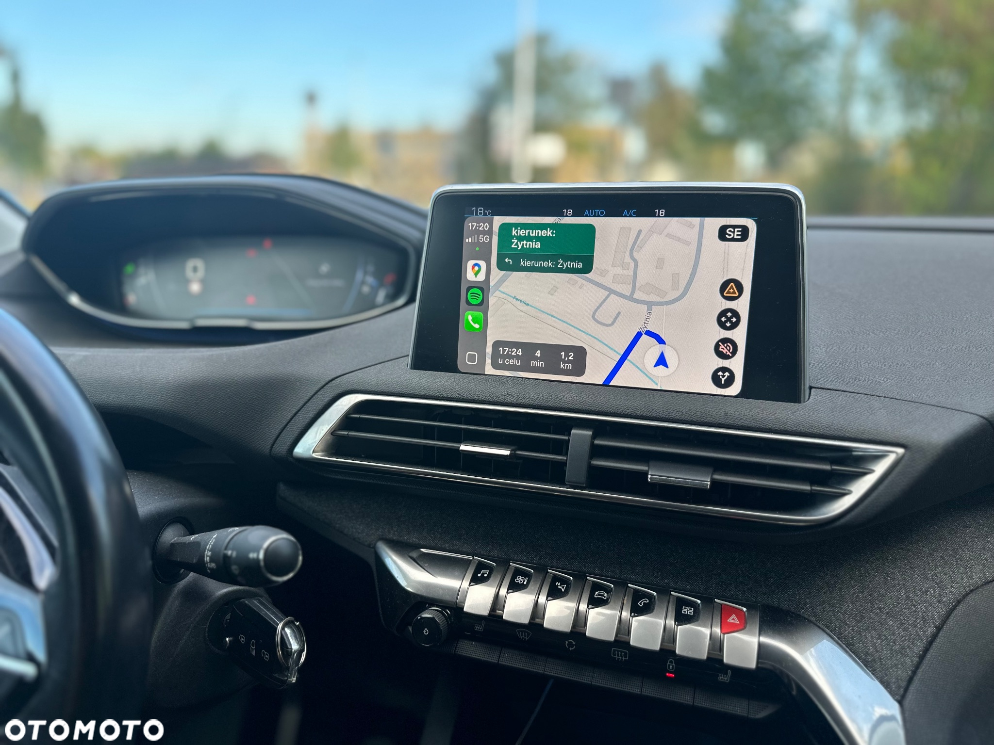 Peugeot 3008 1.2 PureTech Allure - 11
