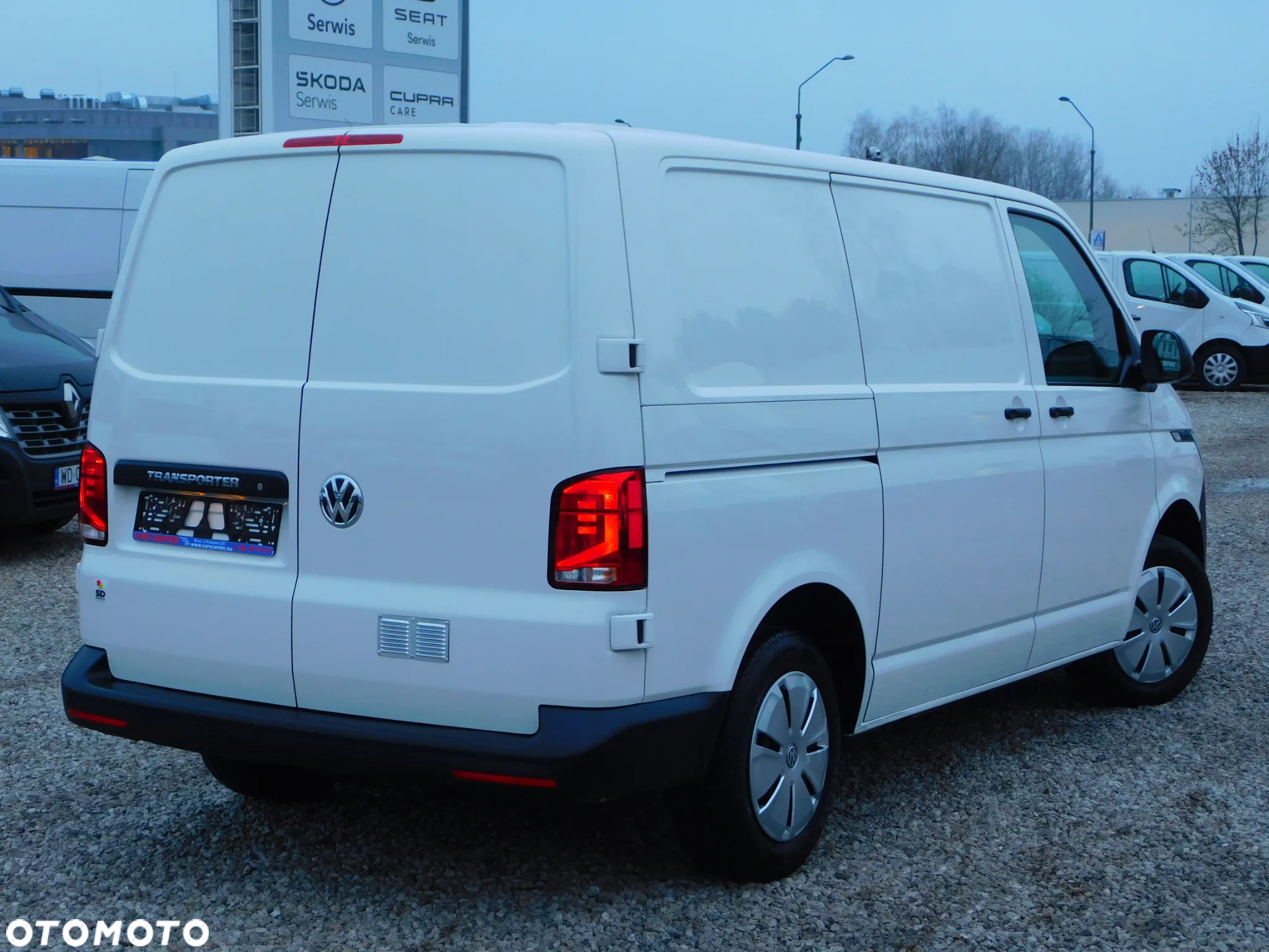 Volkswagen Transporter - 2