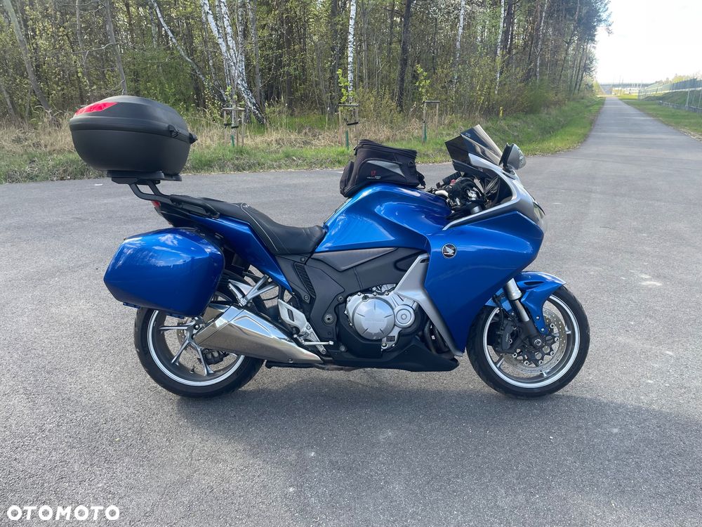 Honda VFR - 5