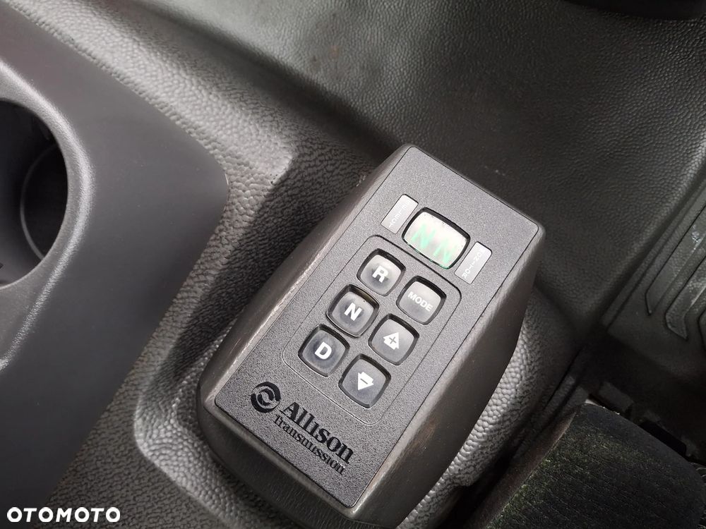 Mercedes-Benz Atego 1523 Zamiatarka EURO 6 PM10 Schmidt Street King 660 2 Silniki Szczotki L/R Na Poduszkach Kamery Automatyczna Skrzynia Pojazd Specjalny - 35