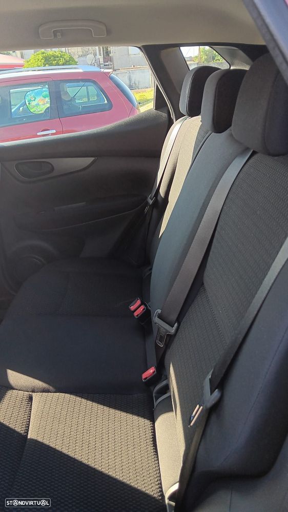 Nissan Qashqai 1.5 dCi DPF acenta - 10