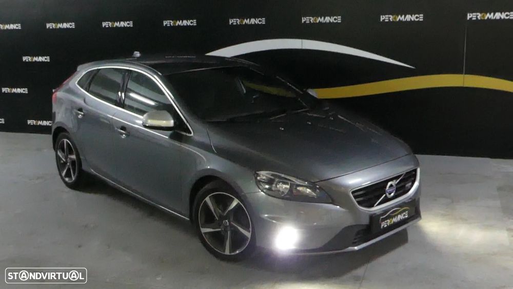 Volvo V40 D2 R Design - 19