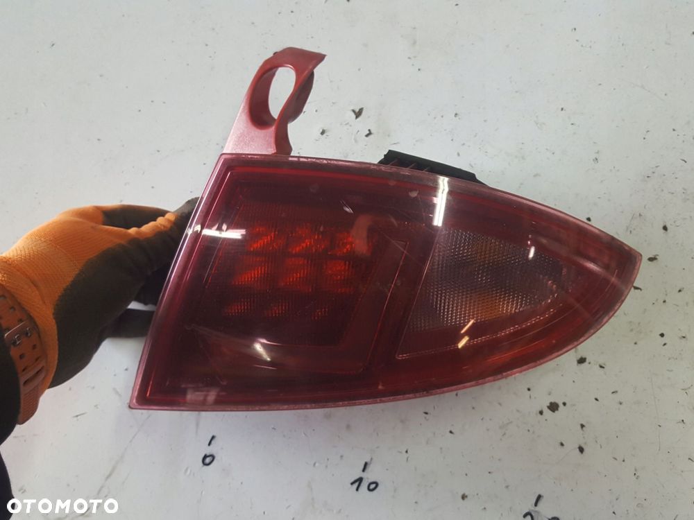 SEAT LEON 2 II LIFT 09-12r LAMPA LED PRAWA TYŁ TYLNA - 3