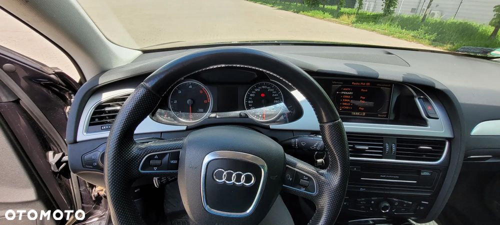 Audi A4 Avant 2.0 TDI - 20