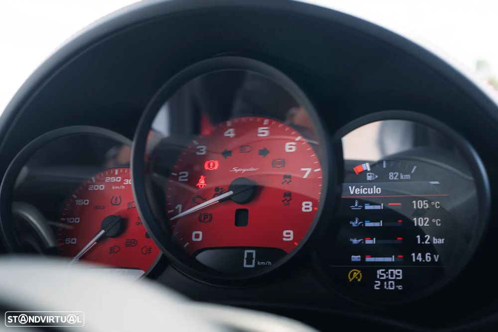 Porsche 718 Spyder - 17